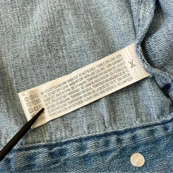 Forever 21 Denim Jean Jacket Size L - Picture 8 of 10